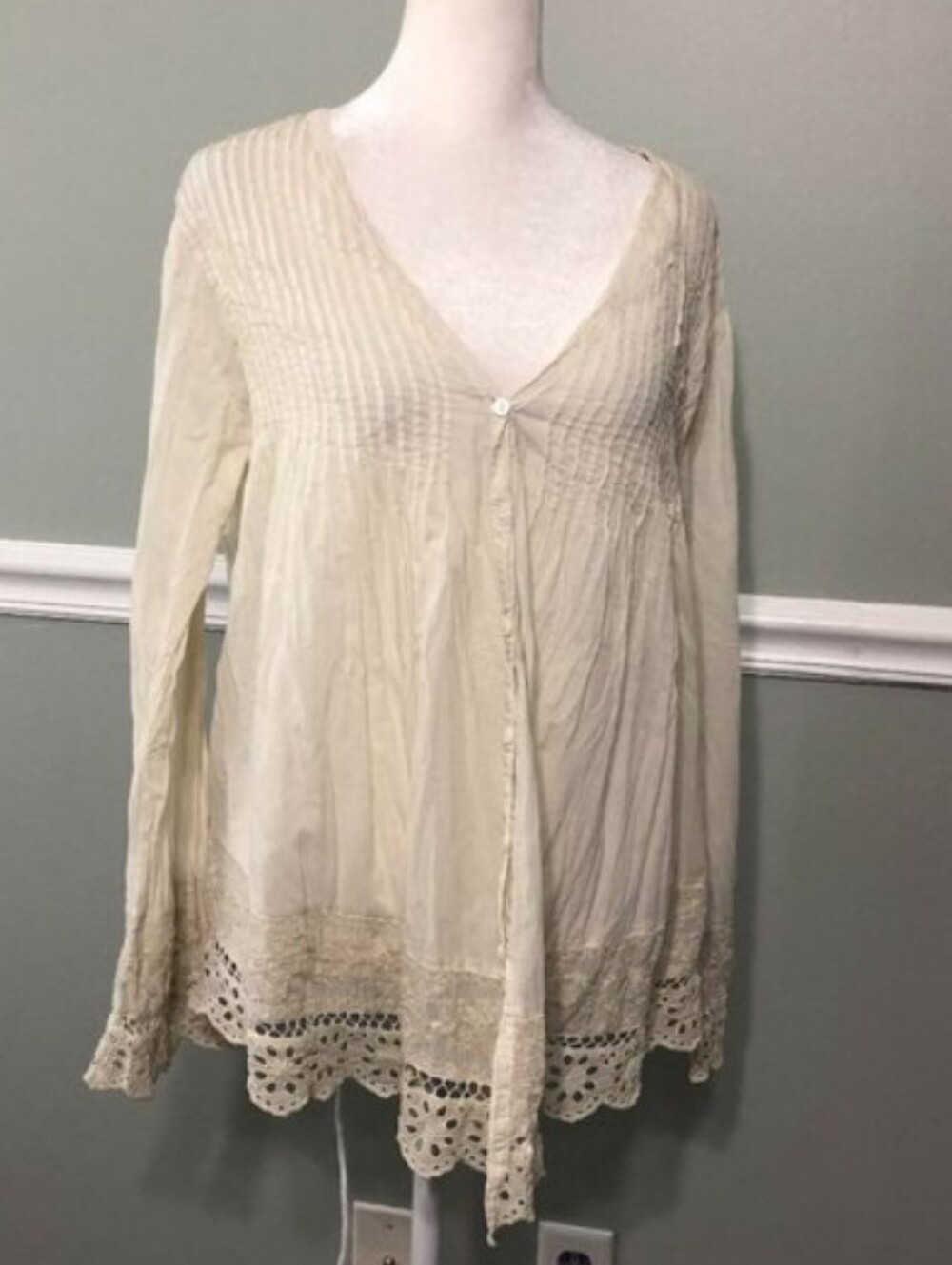 Johnny Was Eyelet Lace Trim Long Sleeve Buttoned Blouse Sz M